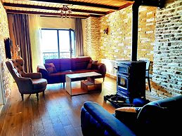 Yeşilsu taş konağı