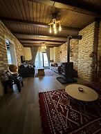 Yeşilsu taş konağı