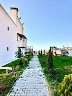 Yeşilsu taş konağı