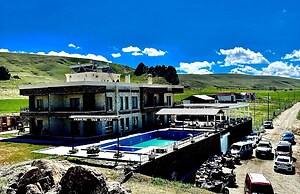 Yeşilsu taş konağı