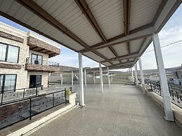 Yeşilsu taş konağı