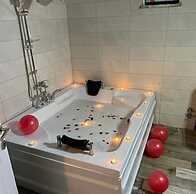 Yeşilsu taş konağı