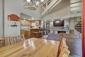 Updated 2Br Plus Loft Condo on Shuttle Route! Sleeps 8 & Kids Ski Free