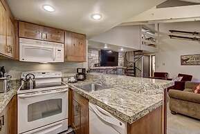 Updated 2Br Plus Loft Condo on Shuttle Route! Sleeps 8 & Kids Ski Free