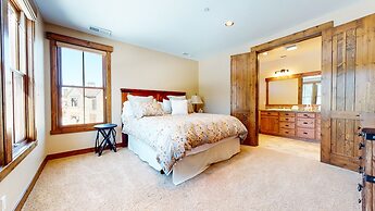 Snowcreek Vi The Lodges #1167 4 Bedroom Condo by RedAwning