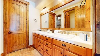 Snowcreek Vi The Lodges #1167 4 Bedroom Condo by RedAwning