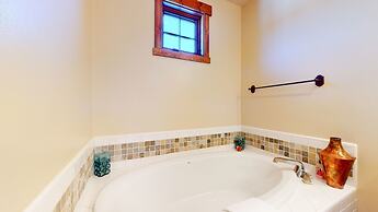 Snowcreek Vi The Lodges #1167 4 Bedroom Condo by RedAwning