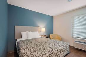 WoodSpring Suites Bellflower - Los Angeles