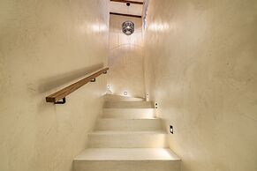 Provenza Luxury Residence by HOUSY HOST