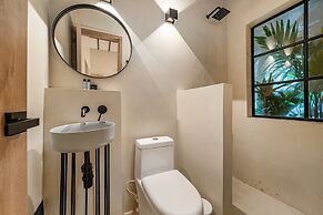 Provenza Luxury Residence by HOUSY HOST