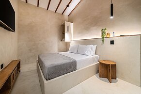 Provenza Luxury Residence by HOUSY HOST