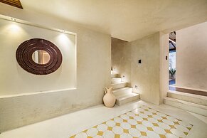 Provenza Luxury Residence by HOUSY HOST