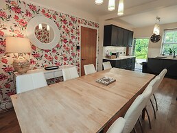 Newby Bridge House