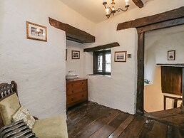 Old Oak Cottage