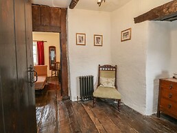 Old Oak Cottage