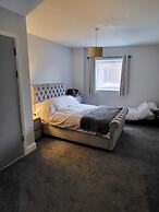 Stunning 3-bed Apartment in Heart of Cardiff Bay