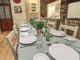 Stepping Stones House