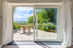 Goose Cottage - Within the Helland Barton Farm Collection