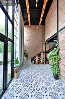 Private Room in Halong City Center - HANZ Almor2