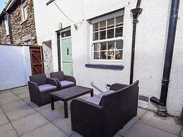 Tizzie Whizie Cottage