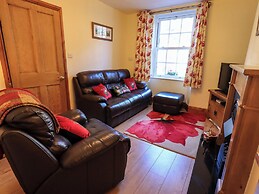 Tizzie Whizie Cottage