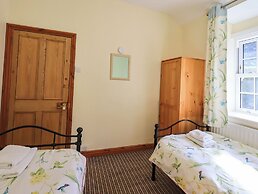 Tizzie Whizie Cottage