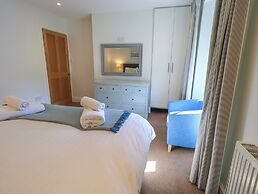 Stones Throw Cottage