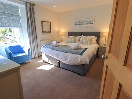 Stones Throw Cottage