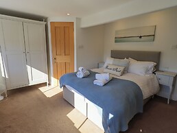 Stones Throw Cottage