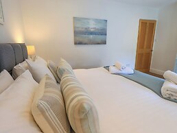 Stones Throw Cottage