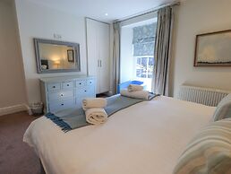 Stones Throw Cottage