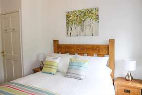 Four Seasons Cottage