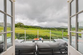 Hilltop At Hawkshead Hill