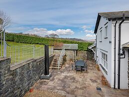 Hilltop At Hawkshead Hill