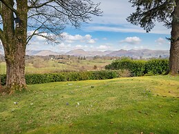 Hilltop At Hawkshead Hill