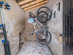 Hilltop At Hawkshead Hill