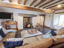 Satterthwaite Farmhouse - Sleep 8