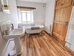 Satterthwaite Farmhouse - Sleep 8