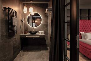 Damare Resort & Spa