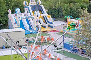 Holiday Seaview Apartment by Litto