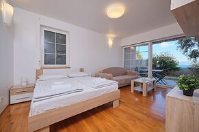 Holiday Seaview Apartment by Litto