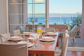 Holiday Seaview Apartment by Litto