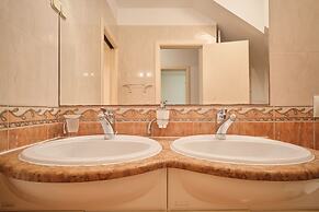 Holiday Seaview Apartment by Litto