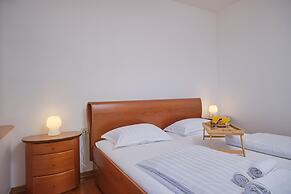 Holiday Seaview Apartment by Litto