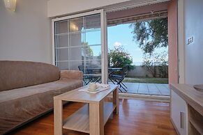 Holiday Seaview Apartment by Litto