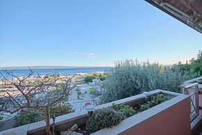 Holiday Seaview Apartment by Litto