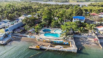 Villa Elizabeth Beach Resort