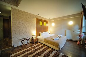 Kipi Mountain Resort