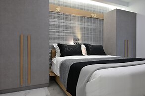 The Lop Athens Holiday Luxury Suites