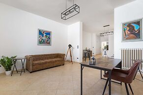 2982 Porta Barocca by Barbarhouse